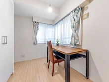 【神奈川県/横須賀市東浦賀】ミレニアムレジデンス浦賀 洋室：海側4畳　大規模修繕工事中