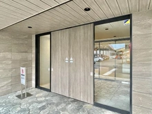 【神奈川県/横浜市金沢区富岡東】プレシス横浜ベイサイド エントランス