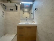 【神奈川県/横浜市南区六ツ川】ヒルズ横浜南ガーデニア 1号棟 洗面所：左側：洗濯機置場