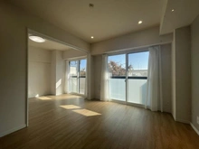 【神奈川県/横浜市磯子区磯子】磯子パインプロムナード リビング