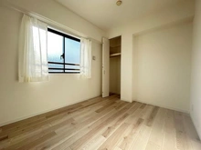 【神奈川県/横浜市金沢区柴町】マイキャッスル・ラルジュ金沢文庫 洋室