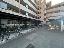 【神奈川県/横浜市金沢区柴町】マイキャッスル・ラルジュ金沢文庫 駐輪場