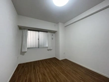 【神奈川県/横浜市鶴見区元宮】リストレジデンス鶴見カレンコート 洋室