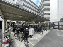 【神奈川県/横浜市鶴見区元宮】リストレジデンス鶴見カレンコート 駐輪場