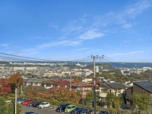 【神奈川県/横須賀市湘南鷹取】西武郊外マンション湘南鷹取台 S棟 眺望：ズームあり