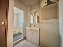 【神奈川県/横須賀市湘南鷹取】西武郊外マンション湘南鷹取台 S棟 洗面室