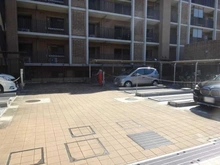 【神奈川県/横浜市港南区上大岡西】プラウドシティ上大岡四番館 駐車場