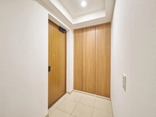 【神奈川県/横浜市港南区上大岡東】ザ・マスターズガーデン横濱上大岡 玄関