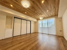 【神奈川県/横浜市金沢区柴町】ランドシティ海の公園オーシャンビュー リビング・ダイニング