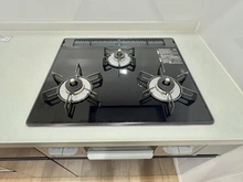 【神奈川県/横浜市金沢区柴町】ランドシティ海の公園オーシャンビュー キッチン：三口コンロ