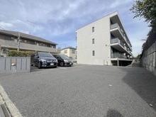 【神奈川県/鎌倉市岩瀬】リフライズ鎌倉岩瀬 駐車場