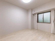 【神奈川県/横浜市栄区小菅ケ谷】パークホームズ横浜本郷台リバーサイドヴィラ THE EAST 洋室