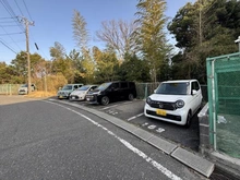 【神奈川県/横浜市栄区上郷町】港南台プリンスハイツ 7号館 駐車場