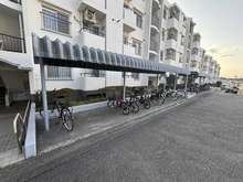 【神奈川県/横浜市栄区上郷町】港南台プリンスハイツ 7号館 駐輪場