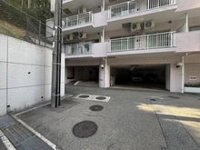 【神奈川県/鎌倉市岡本】グローリア初穂鎌倉岡本 アプローチ