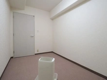 【神奈川県/横浜市栄区本郷台】コスモ戸塚リベラヒルズA 洋室：【家具調度品は価格に含まれません】