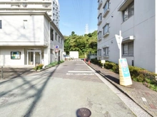 【神奈川県/横浜市栄区本郷台】コスモ戸塚リベラヒルズA 敷地内