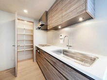 【神奈川県/横浜市西区戸部本町】アトラス横浜レジデンス キッチン