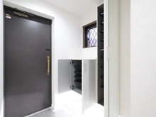 【神奈川県/横浜市青葉区市ケ尾町】クリオ市ヶ尾弐番館 玄関：下足入れ