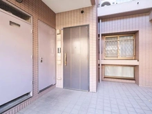 【神奈川県/横浜市青葉区市ケ尾町】クリオ市ヶ尾弐番館 玄関