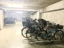 【神奈川県/横浜市青葉区荏田西】エル・クラウディア青葉 駐輪場