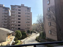 【神奈川県/横浜市都筑区茅ケ崎南】港北ファミールハイツ 10-3号棟 眺望：リビング側