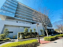 【神奈川県/横浜市都筑区中川中央】グランドメゾンセンター北フロント 昭和大横浜市北部病院（現地より約970m）