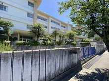 【神奈川県/川崎市宮前区鷺沼】ローレルコート鷺沼  川崎市立鷺沼小学校（現地より約960m）