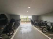 【神奈川県/横浜市都筑区川和町】ザ・パークハウス横浜川和町ガーデン 駐輪場