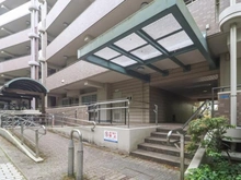 【神奈川県/横浜市都筑区仲町台】プロムナード仲町台 9号棟 アプローチ