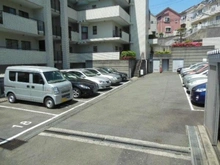 【神奈川県/横浜市青葉区美しが丘】たまプラーザ美しが丘スカイマンション A棟 駐車場