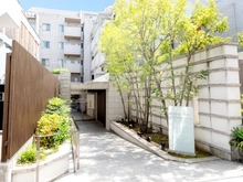 【東京都/港区西麻布】オープンレジデンシア表参道est アプローチ