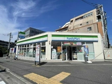 【神奈川県/横浜市青葉区新石川】クレヴィアたまプラーザ ファミリーマートスリーウェル（現地より約232m）：新石川2丁目店