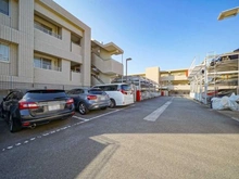 【神奈川県/横浜市港北区師岡町】ディグニコート大倉山ヒルズ 駐車場