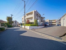【神奈川県/横浜市港北区師岡町】ディグニコート大倉山ヒルズ 前面道路