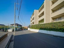 【神奈川県/横浜市港北区師岡町】ディグニコート大倉山ヒルズ 前面道路
