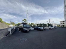 【神奈川県/横浜市青葉区荏田北】フォンテーヌ江田 駐車場