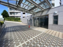 【神奈川県/横浜市青葉区あざみ野南】 ドレッセあざみ野コリーナコート エントランス