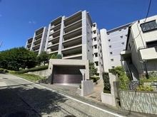 【神奈川県/横浜市青葉区あざみ野南】 ドレッセあざみ野コリーナコート 外観
