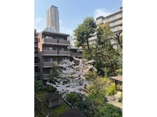 【東京都/港区赤坂】パルティール赤坂 敷地内