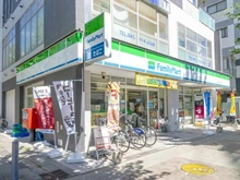 【神奈川県/横浜市都筑区牛久保西】THE　CENTER　HOUSE　 G棟 ファミリーマートセンター北駅前店（現地より約750m）