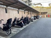 【神奈川県/横浜市都筑区北山田】ビューリッシュ港北ニュータウン・ヴェルディーヌ バイク置場