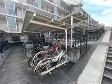 【神奈川県/横浜市都筑区北山田】ビューリッシュ港北ニュータウン・ヴェルディーヌ 駐輪場