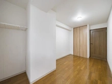 【神奈川県/横浜市都筑区茅ケ崎南】港北ファミールハイツ 10-3号棟 洋室：北側約6.5畳