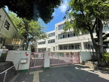 【神奈川県/川崎市宮前区犬蔵】ロータリーパレスたまプラーザ 犬蔵小学校（現地より約1,340m）