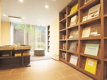 【神奈川県/横浜市港北区箕輪町】プラウド日吉 共用施設：ブックラウンジ