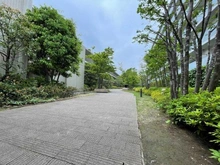 【神奈川県/横浜市青葉区市ケ尾町】ブランズ市が尾ガーデン 敷地内