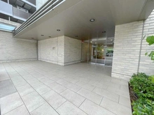 【神奈川県/横浜市青葉区市ケ尾町】ブランズ市が尾ガーデン エントランス