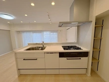 【神奈川県/横浜市青葉区美しが丘】美しが丘ルピナス キッチン