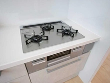 【神奈川県/川崎市多摩区宿河原】プランドール宿河原 キッチン：三口コンロ